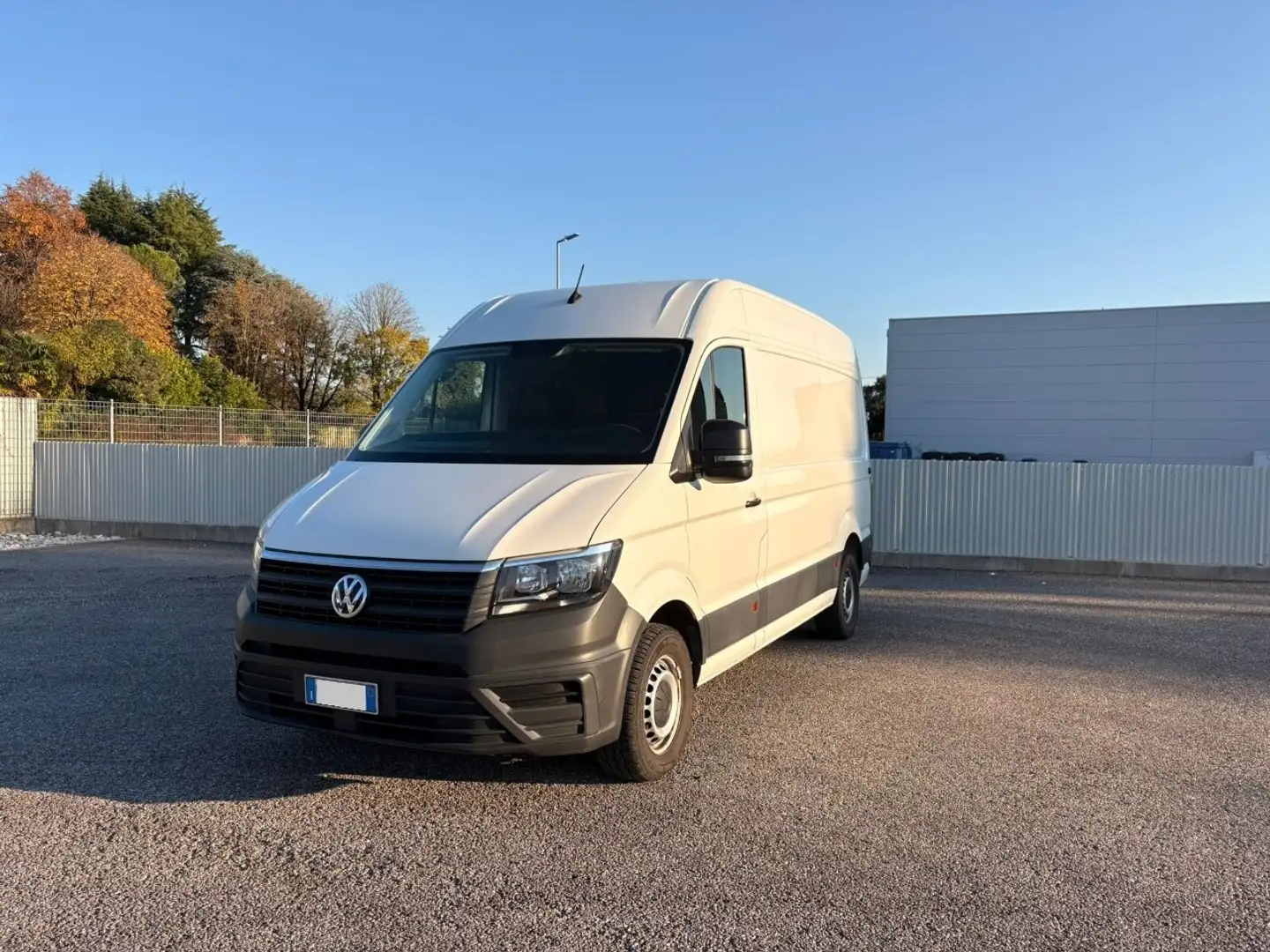 Volkswagen Crafter 30 2.0 tdi 140cv L3H2 Logistic my19 Blanc - 2