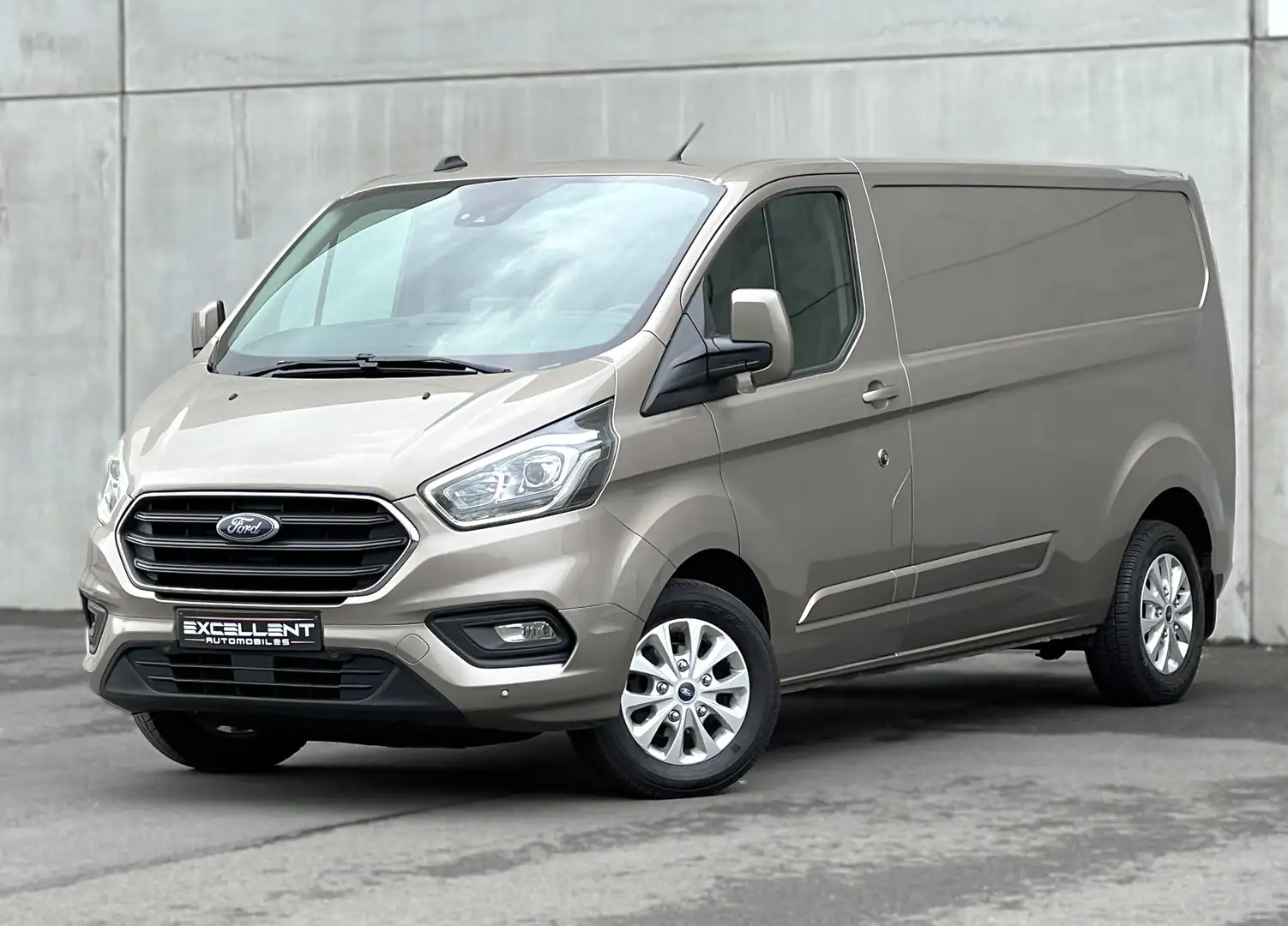 Ford Transit Custom 2.0 TDCi L2H1/CARPLAY/CAMERA/BLUETOOTH Bronze - 1
