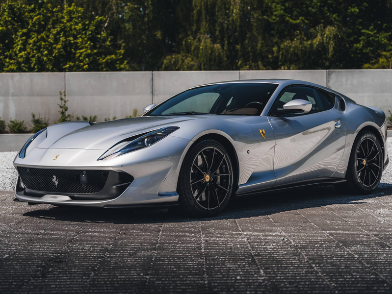Ferrari 812 Superfast / Argento Nurburgring / Carbon / Carte Grise FR — photo 3