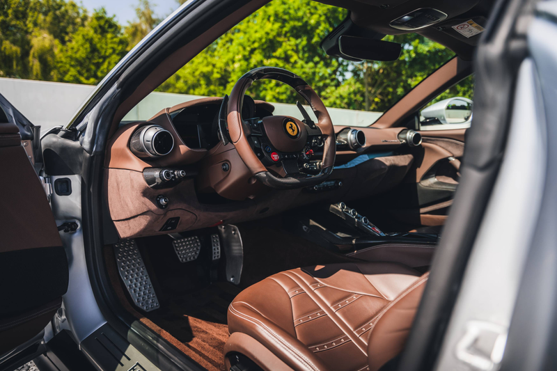 Ferrari 812 Superfast / Argento Nurburgring / Carbon / Carte Grise FR — photo 11
