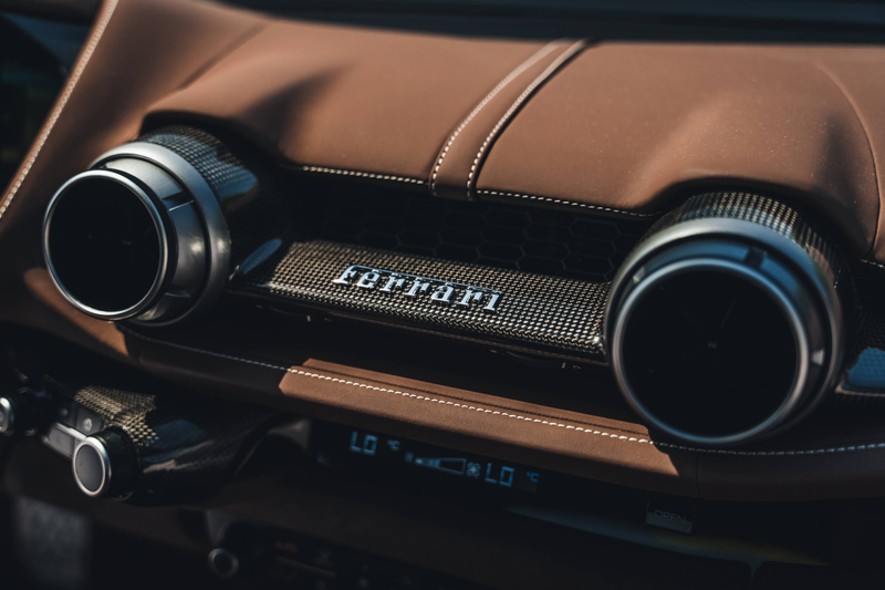 Ferrari 812 Superfast / Argento Nurburgring / Carbon / Carte Grise FR — photo 15