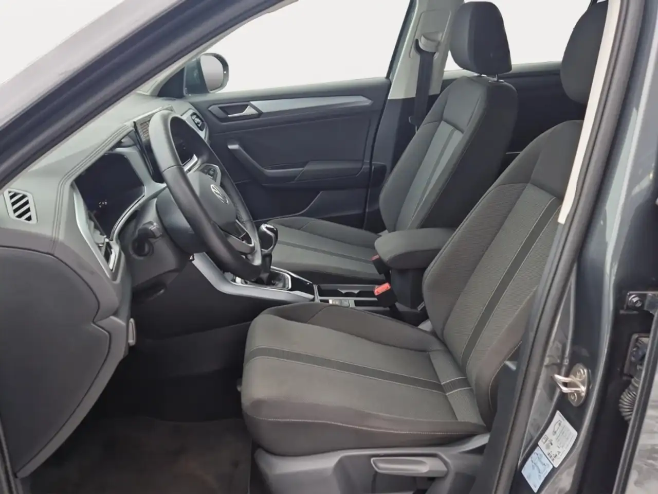 Volkswagen T-Roc 1.5 TSI Life *AHK*LED*APP-CONN.*KLIM* 8