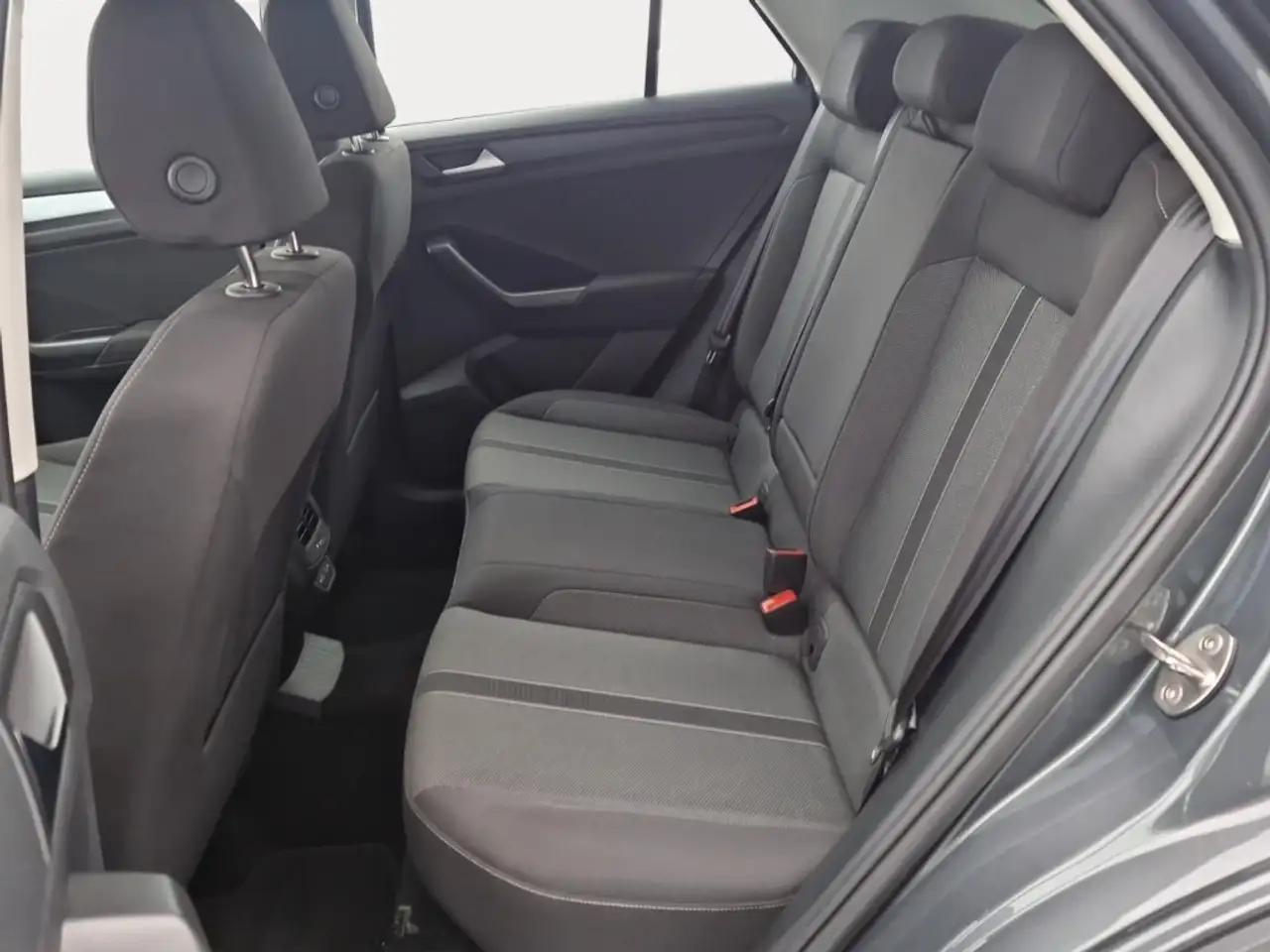 Volkswagen T-Roc 1.5 TSI Life *AHK*LED*APP-CONN.*KLIM* 13