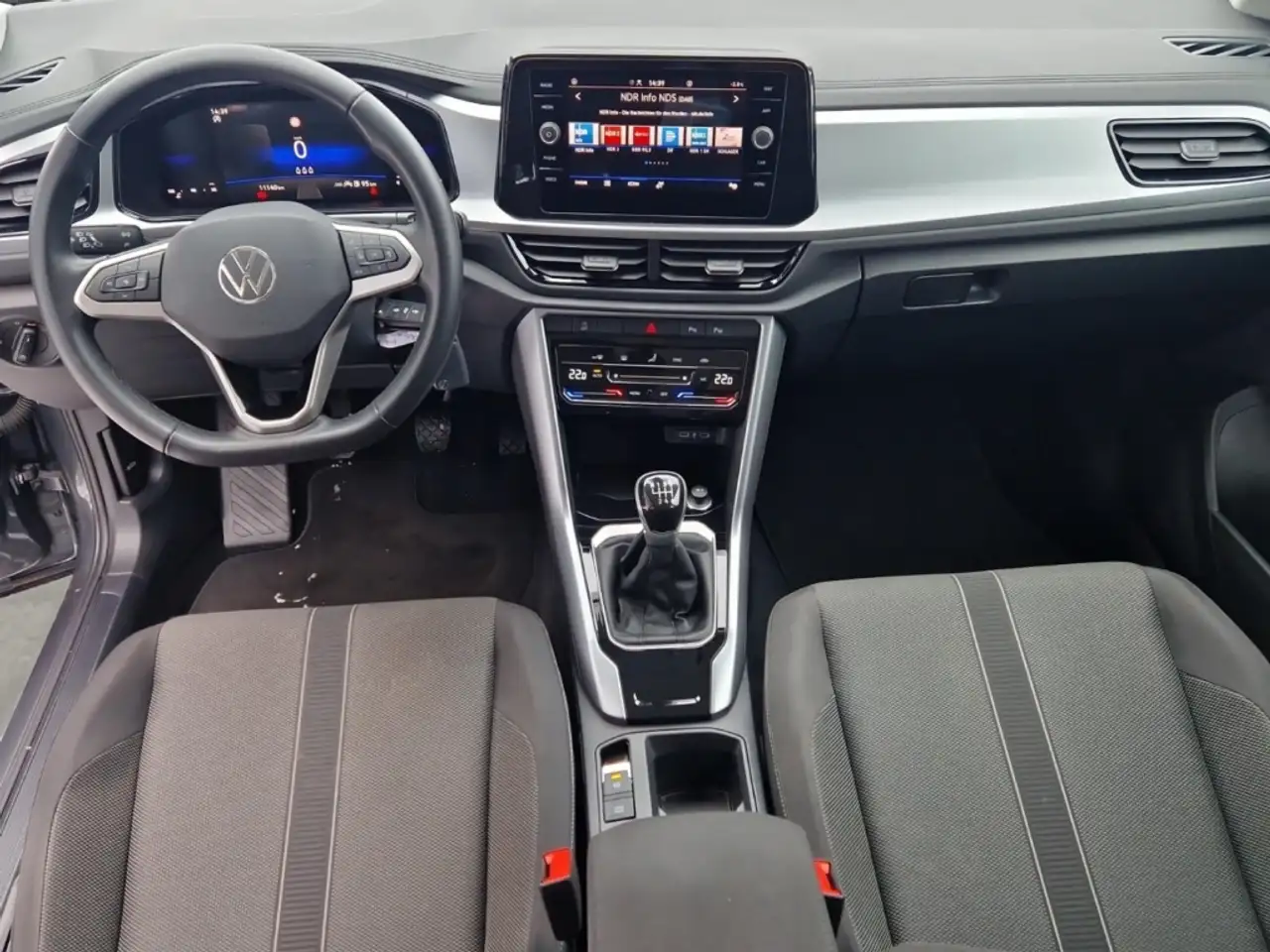 Volkswagen T-Roc 1.5 TSI Life *AHK*LED*APP-CONN.*KLIM* 14