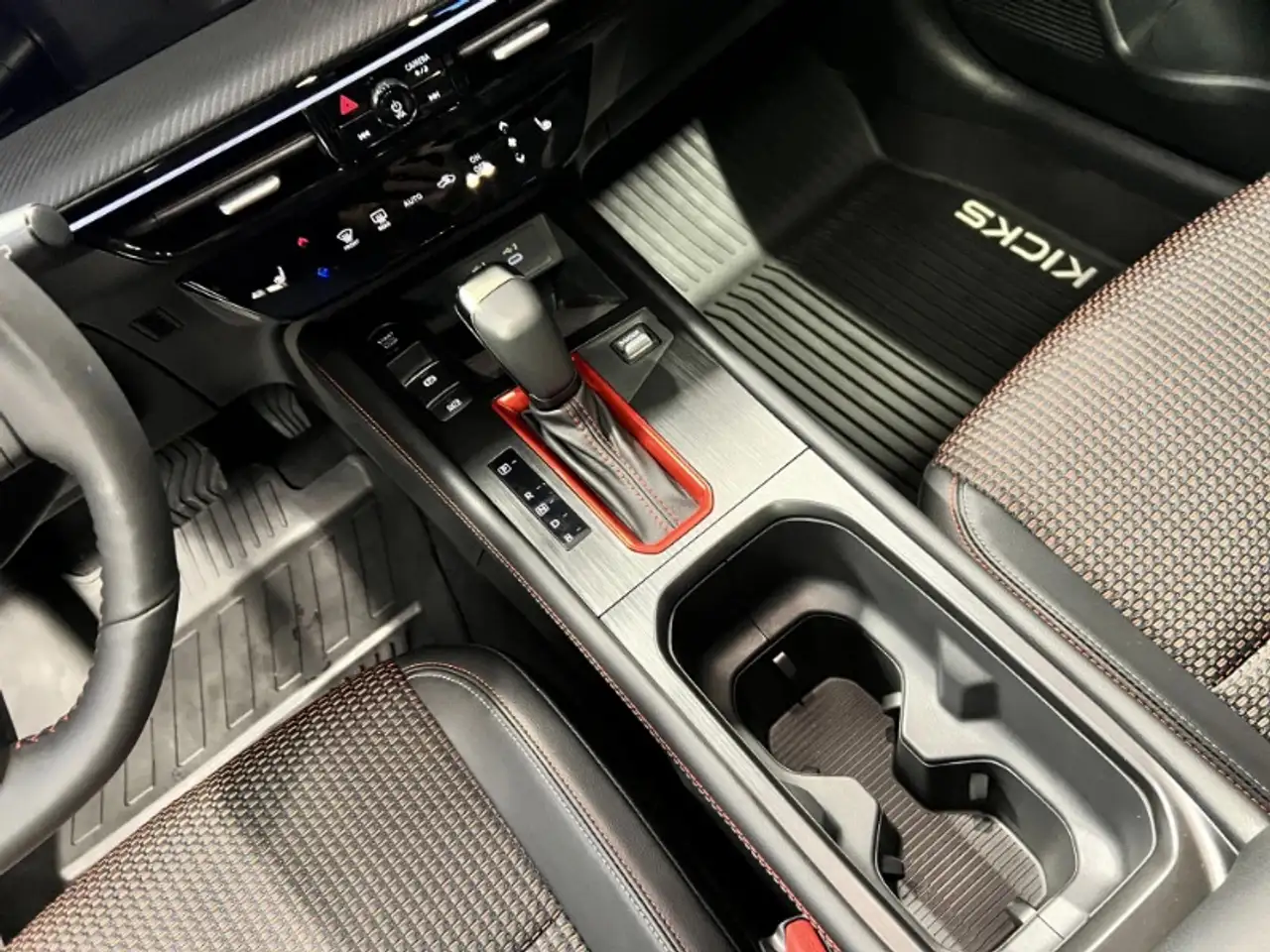 Nissan Kicks снимка Nissan Kicks