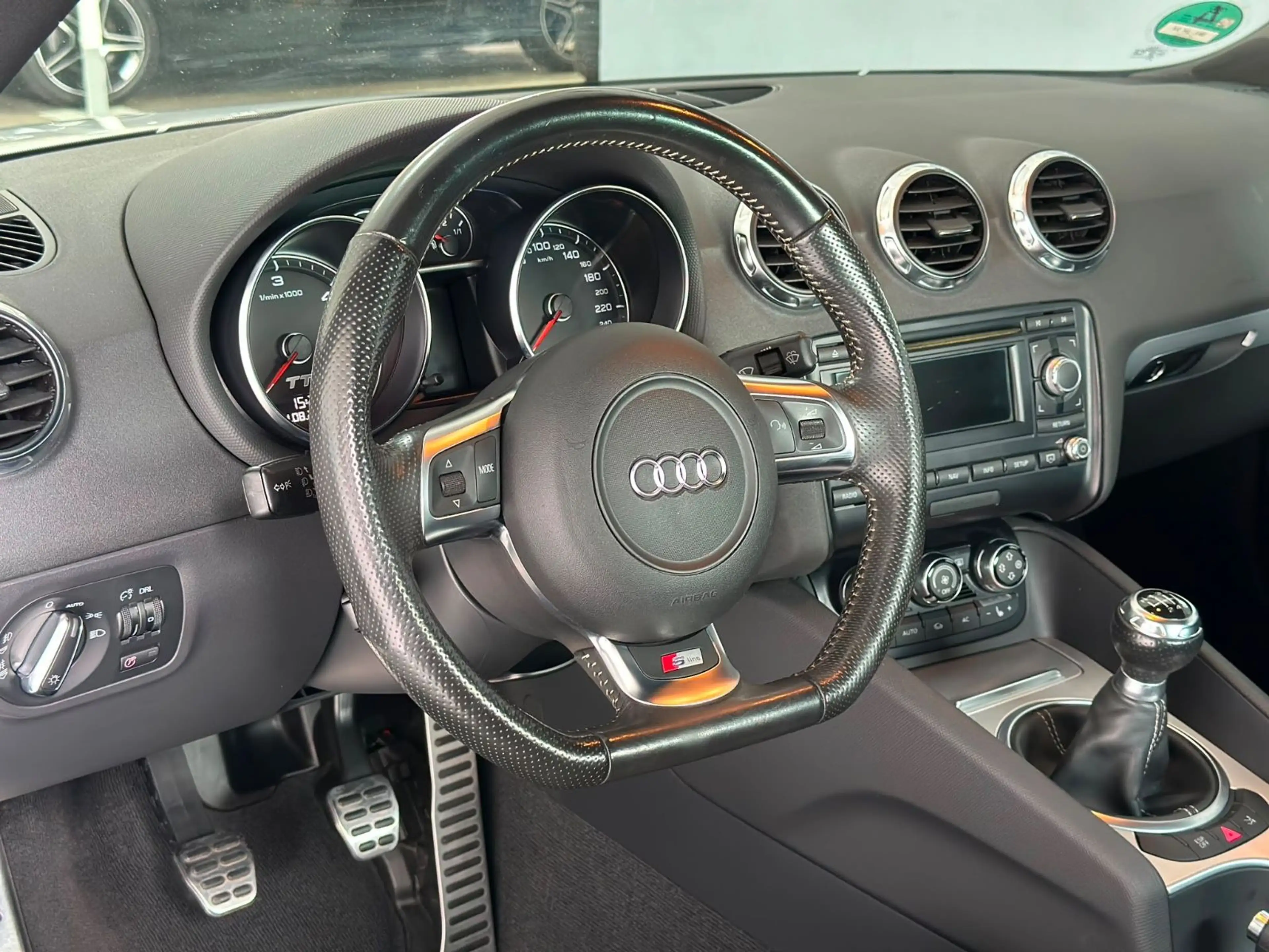 Audi TT 2.0 TDI Cabrio Roadster quattro S-Line 1.Hand — photo 3