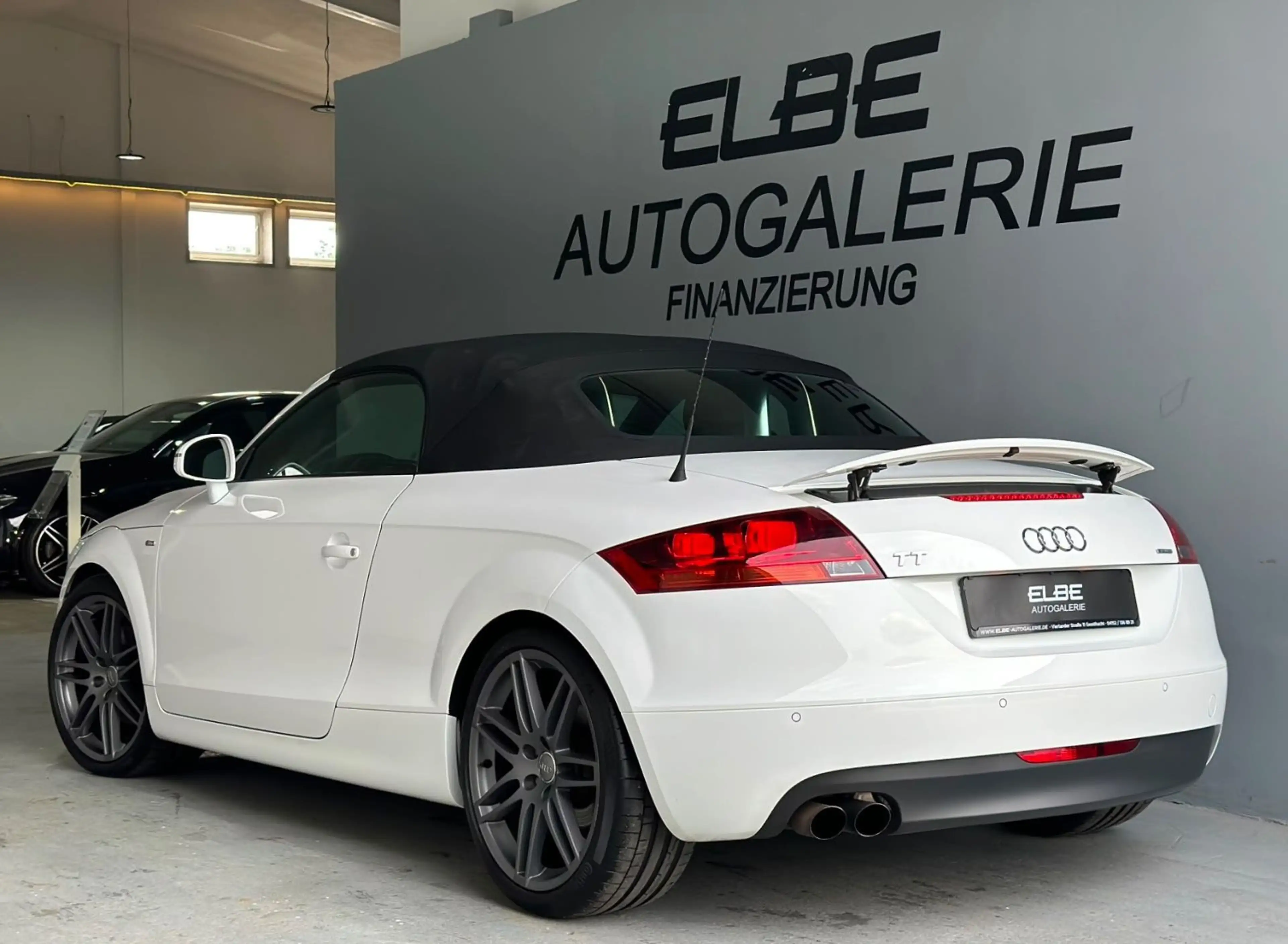 Audi TT 2.0 TDI Cabrio Roadster quattro S-Line 1.Hand — photo 5