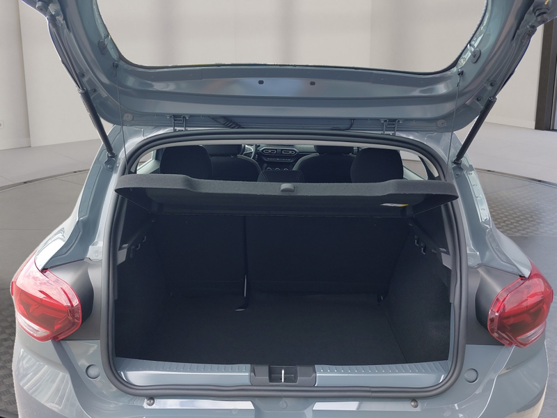 Dacia Sandero Expression TCe 90 CVT — photo 12
