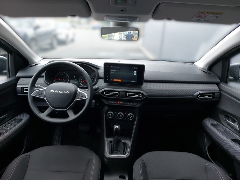 Dacia Sandero Expression TCe 90 CVT — photo 4