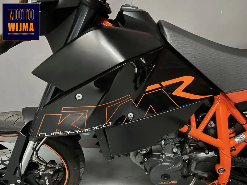 KTM 690 Supermoto - foto 5
