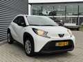 Toyota Aygo X 1.0 VVT-i MT Play Camera/Apple/Stoelwarm/Keyless Wit - thumbnail 3