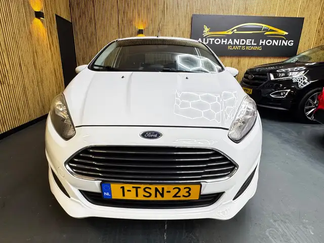 Ford Fiesta view 9