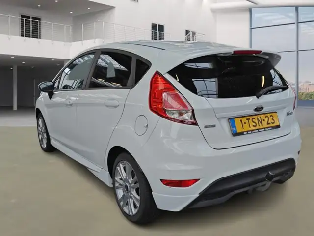Ford Fiesta view 4