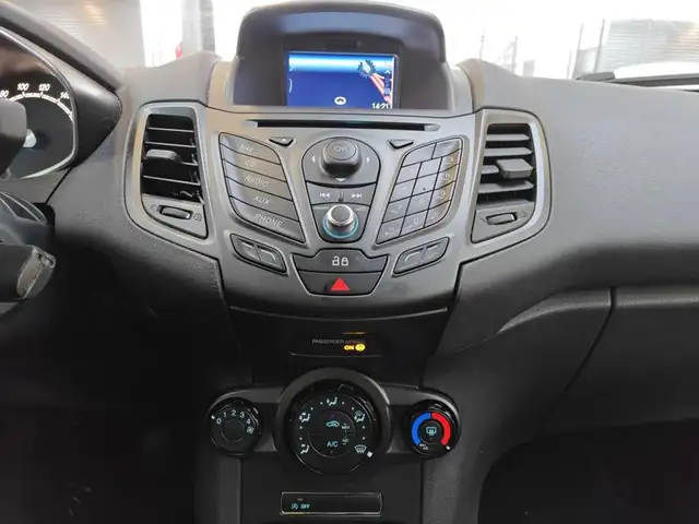Ford Fiesta view 12