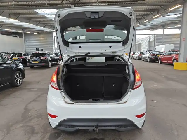 Ford Fiesta view 11