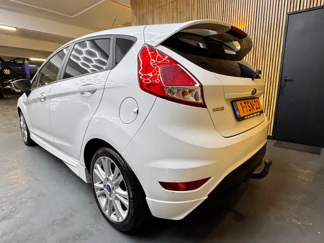 Ford Fiesta view 8