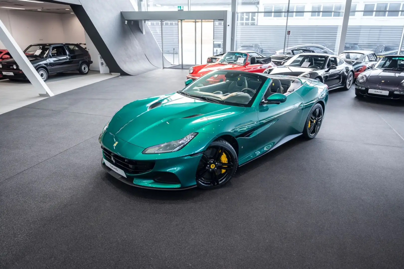 Ferrari Portofino PORTOFINO M * VERDE PINO * Disp.*Daytona*JBL*LED Verde - 1