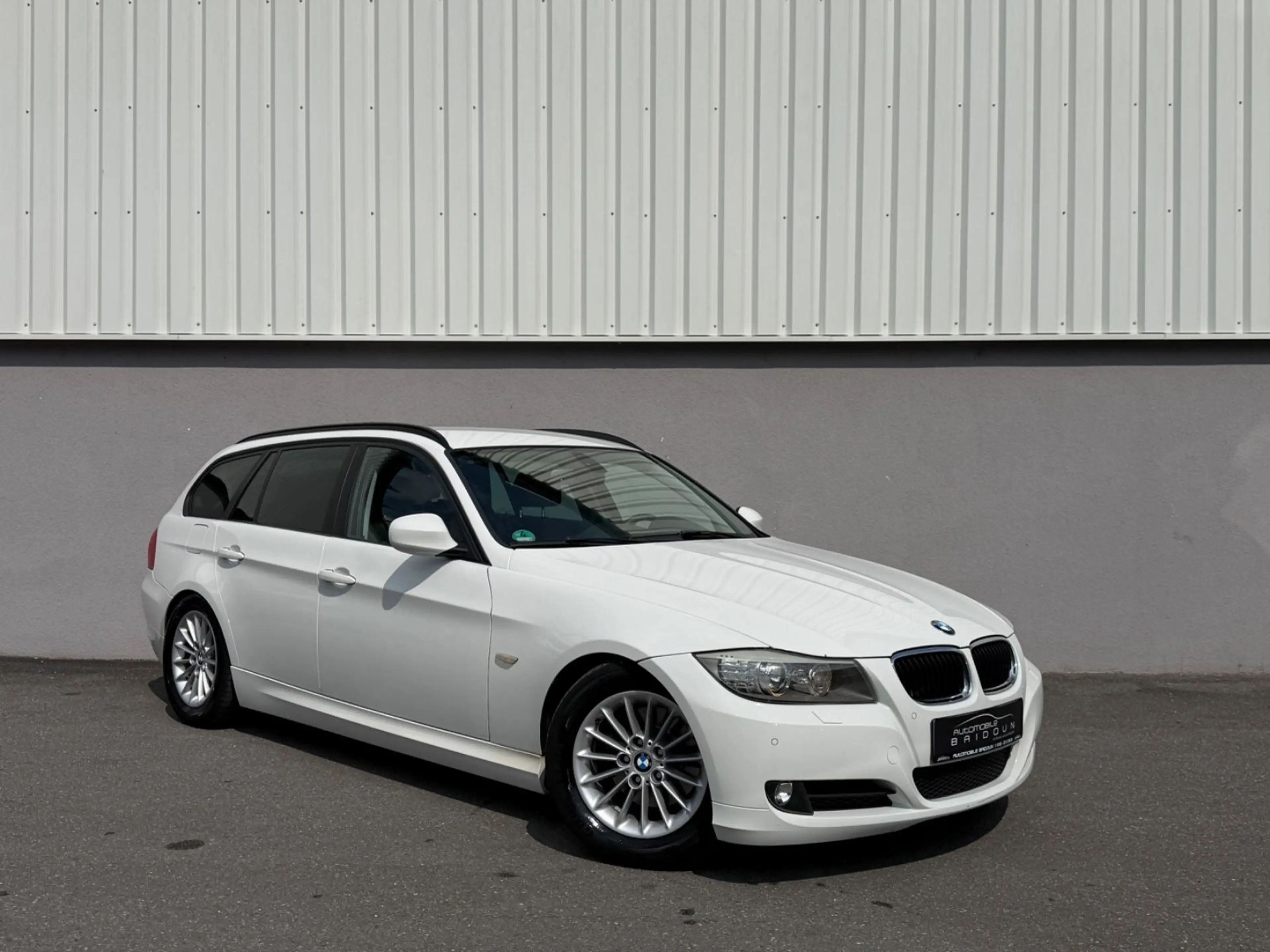 BMW 318 d Touring 1.Hand Navi Xenon Euro 5 — photo 2
