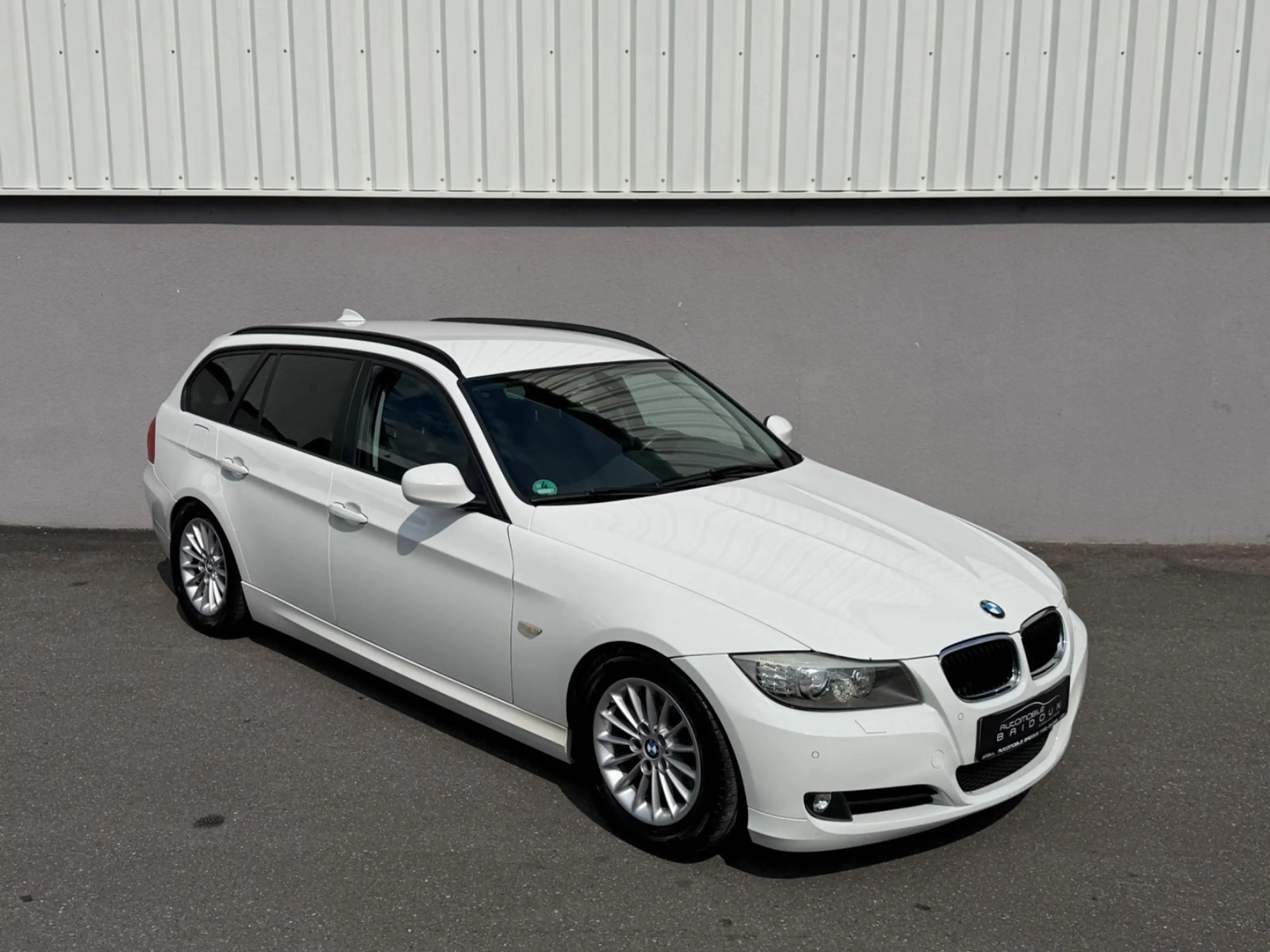 BMW 318 d Touring 1.Hand Navi Xenon Euro 5 — photo 4