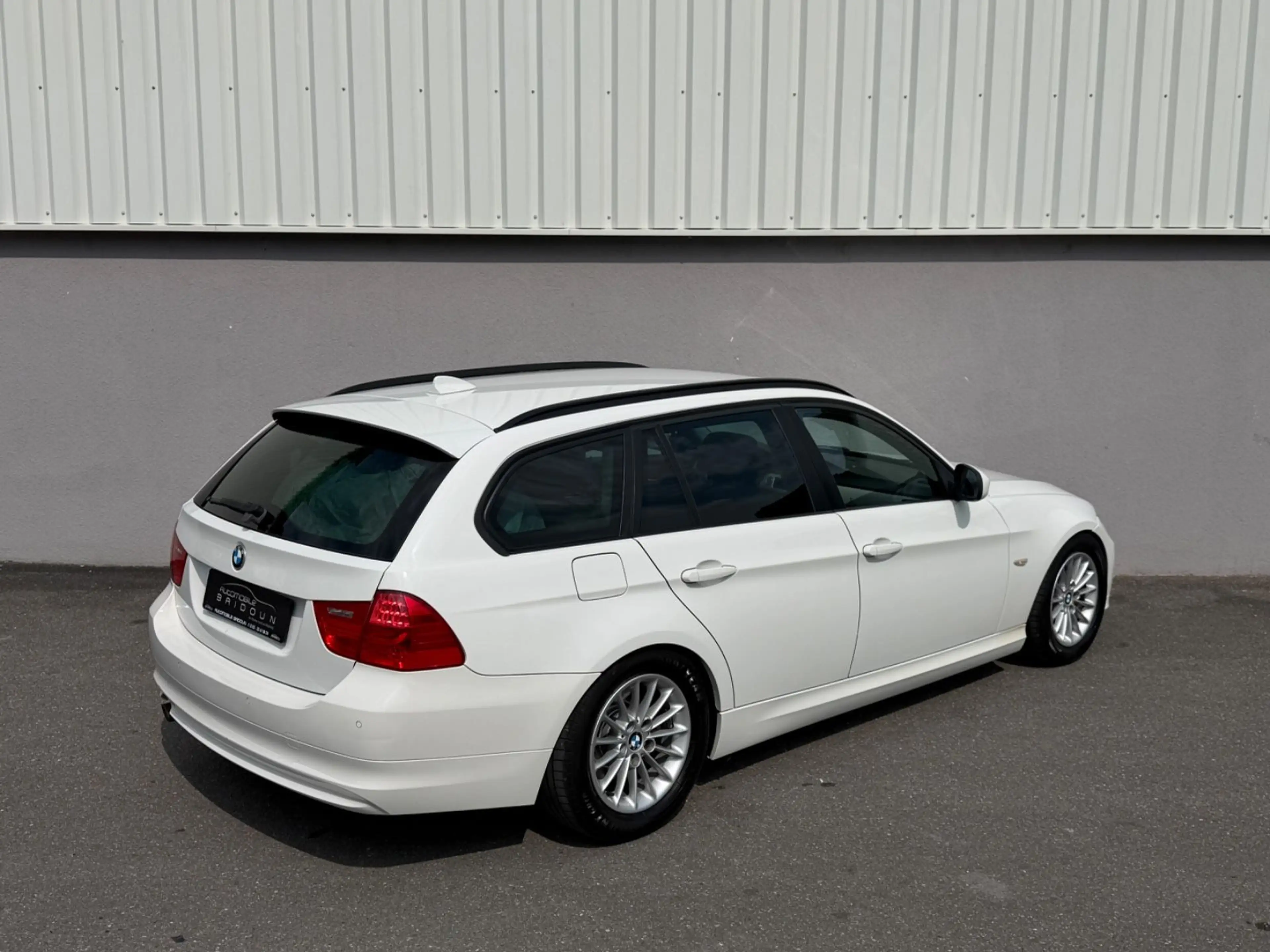 BMW 318 d Touring 1.Hand Navi Xenon Euro 5 — photo 8