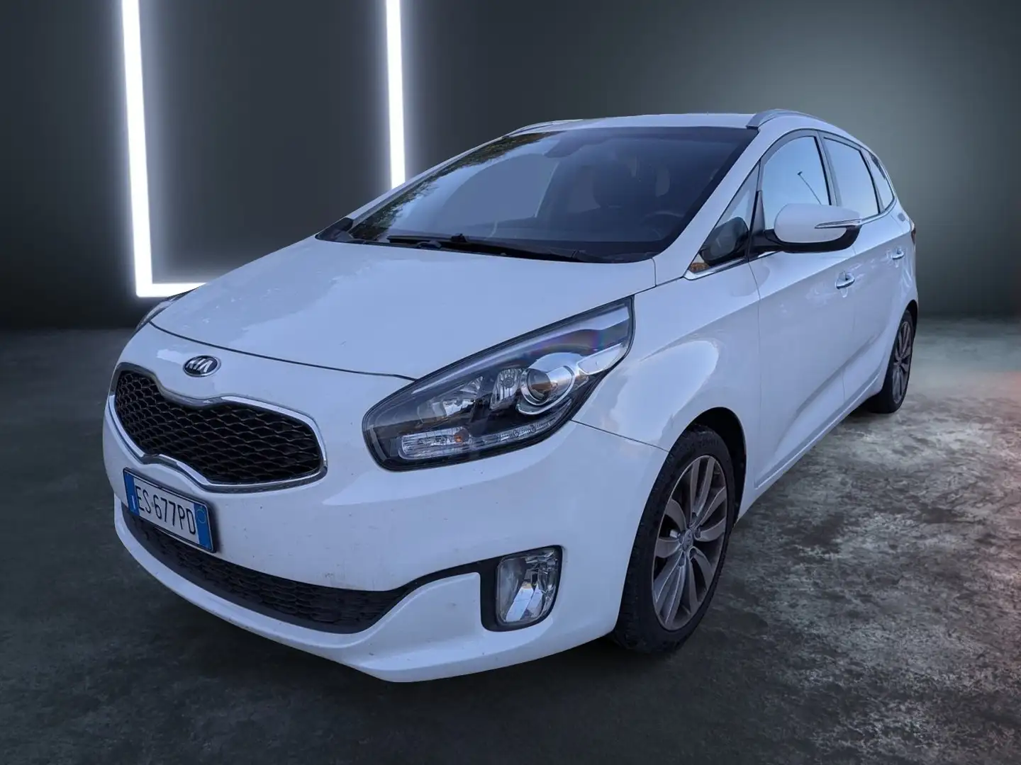 Kia Carens 1.7 CRDi 115 CV CLASS "NEOPATENTATI" Bianco - 1