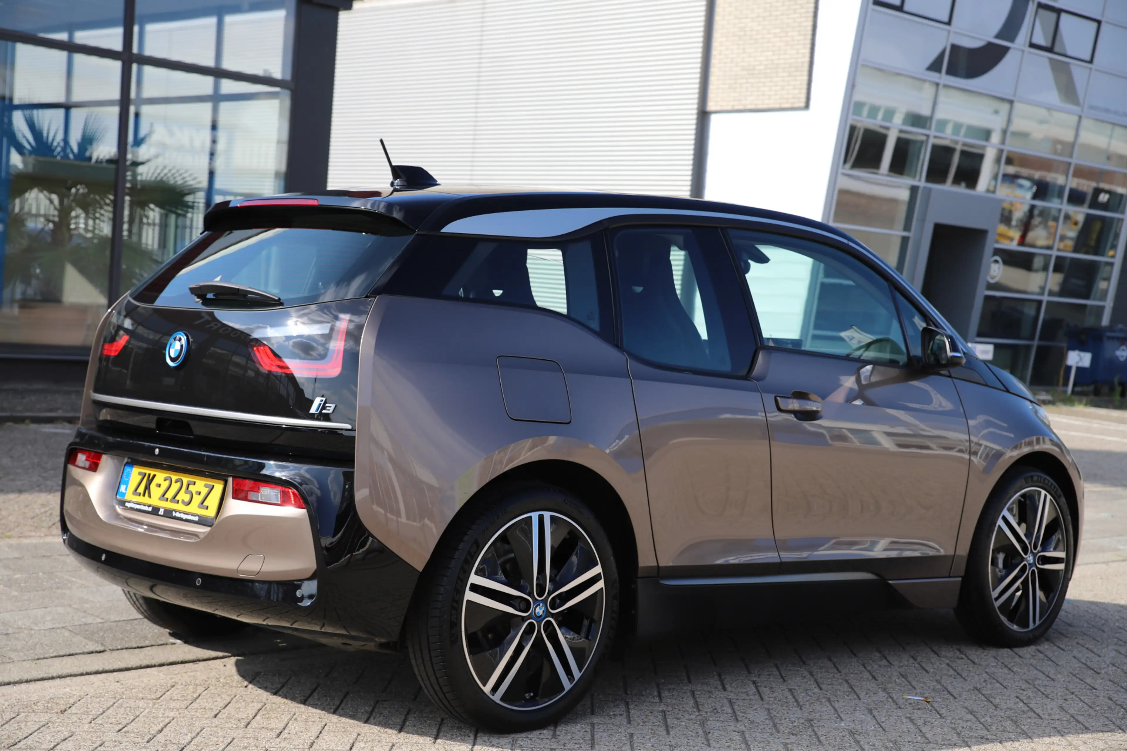 BMW i3 Executive 120Ah 42 kWh/ Leder/Navi-Pro/W-pomp/3-Fa — photo 4