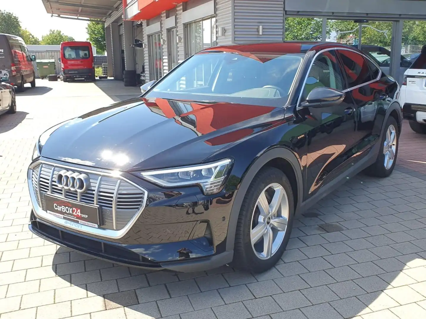 Audi e-tron 50 quattro basis Schwarz - 1