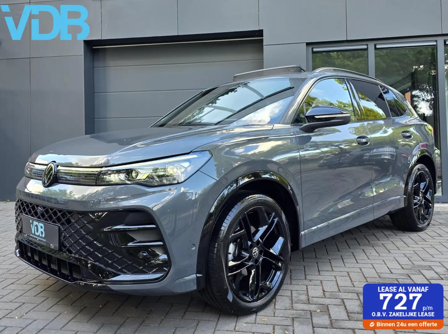 Volkswagen Tiguan 1.5 eTSI R-Line BLACKEDITION PANO VOL!!! Grijs - 1