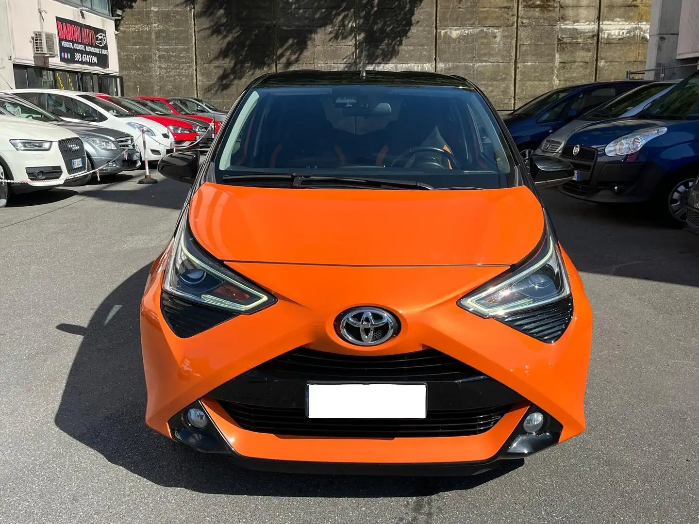 Toyota Aygo Aygo II 5p 1.0 x-wave 72cv Arancione - 2