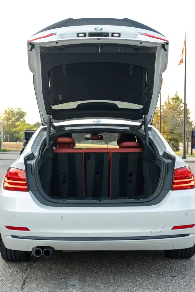 BMW 4 Series снимка BMW 4 Series