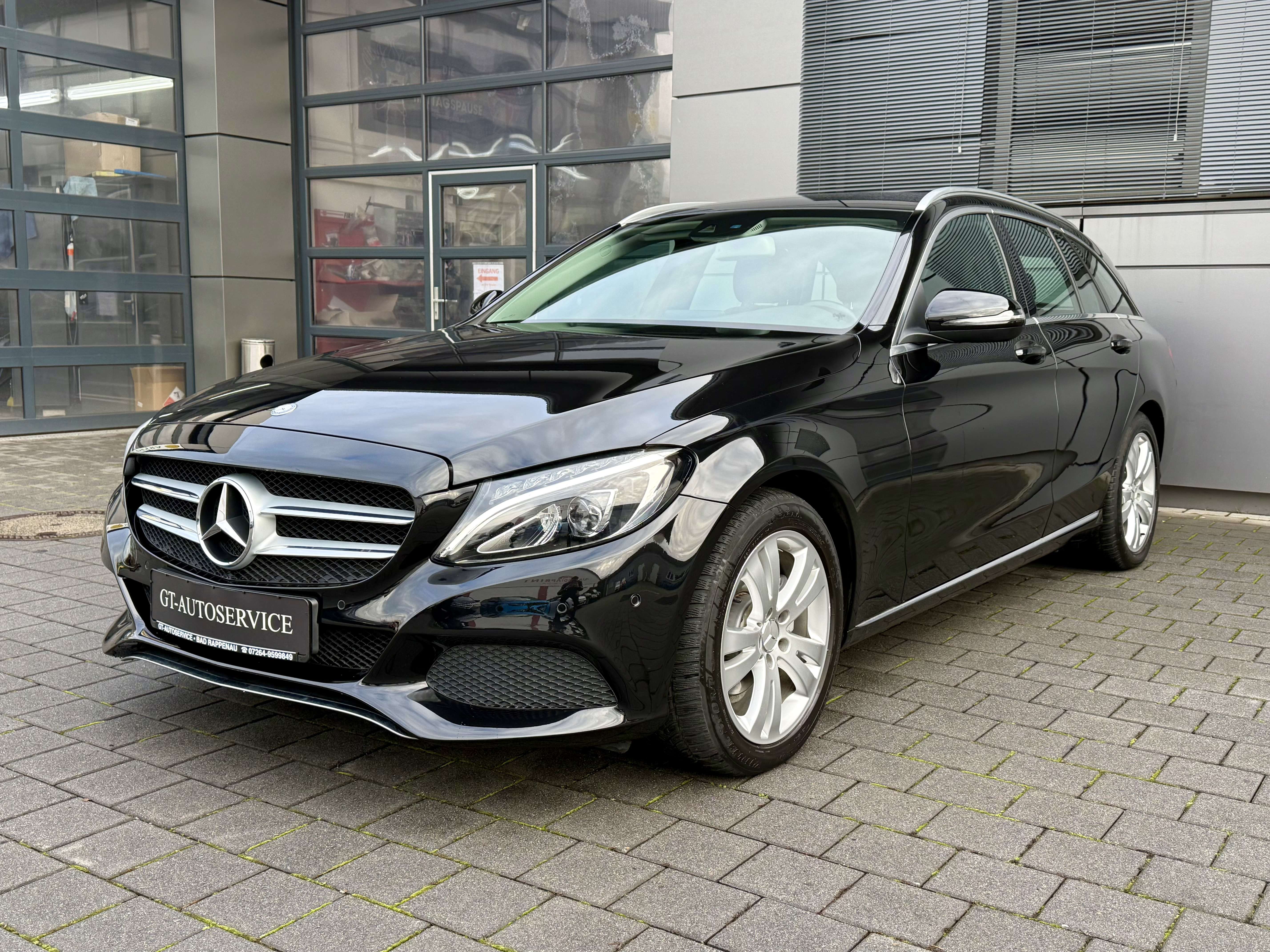 Second hand Mercedes Benz C-Class 180