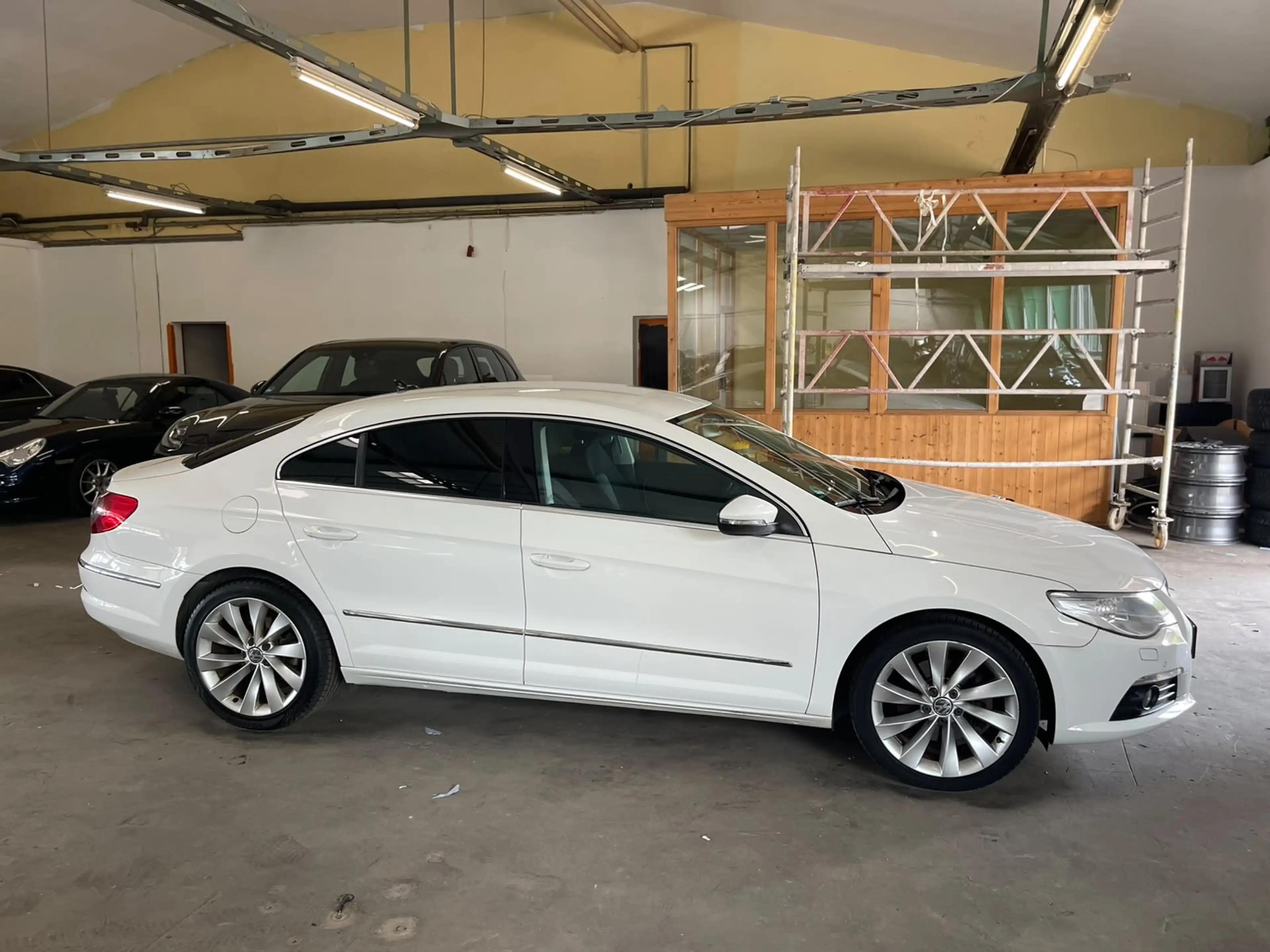 Volkswagen Passat CC Passat CC 2.0 TSI*BI-XEN*SPORTPAK*2.HND*TÜV28*18ZOLL — photo 8