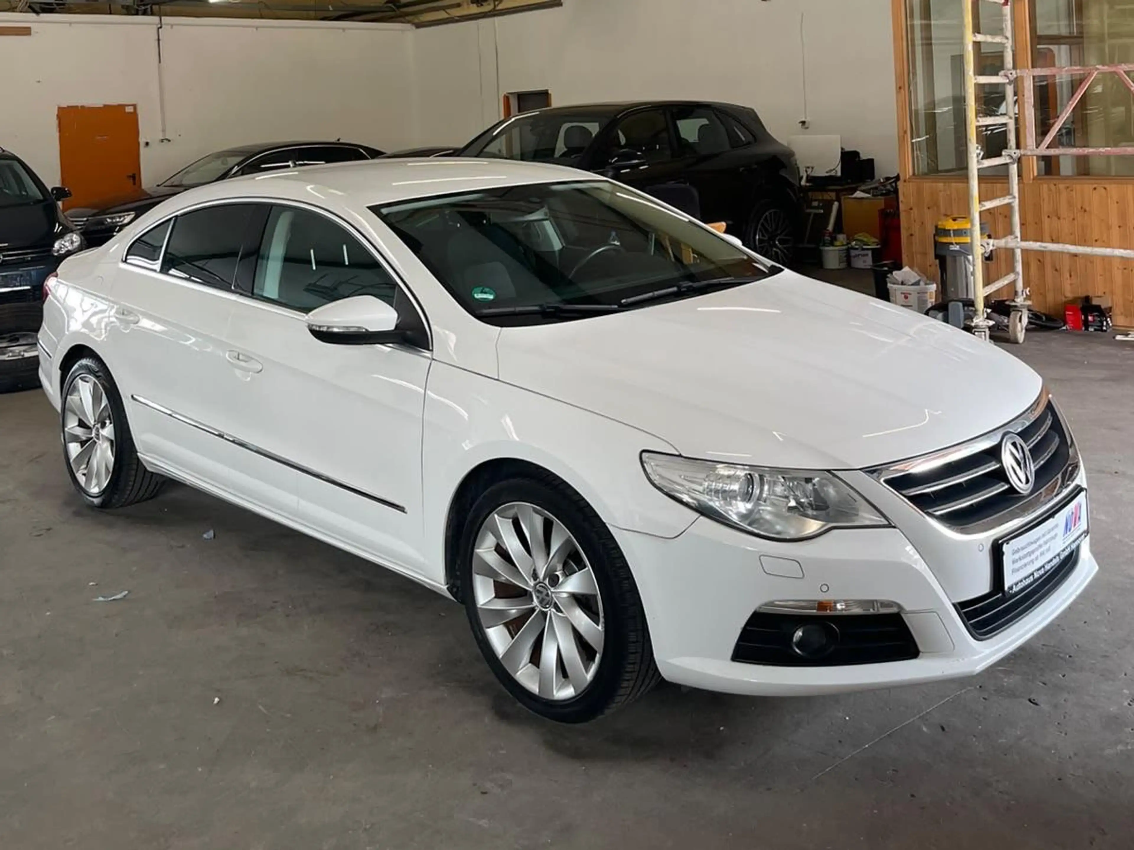 Volkswagen Passat CC Passat CC 2.0 TSI*BI-XEN*SPORTPAK*2.HND*TÜV28*18ZOLL — photo 3