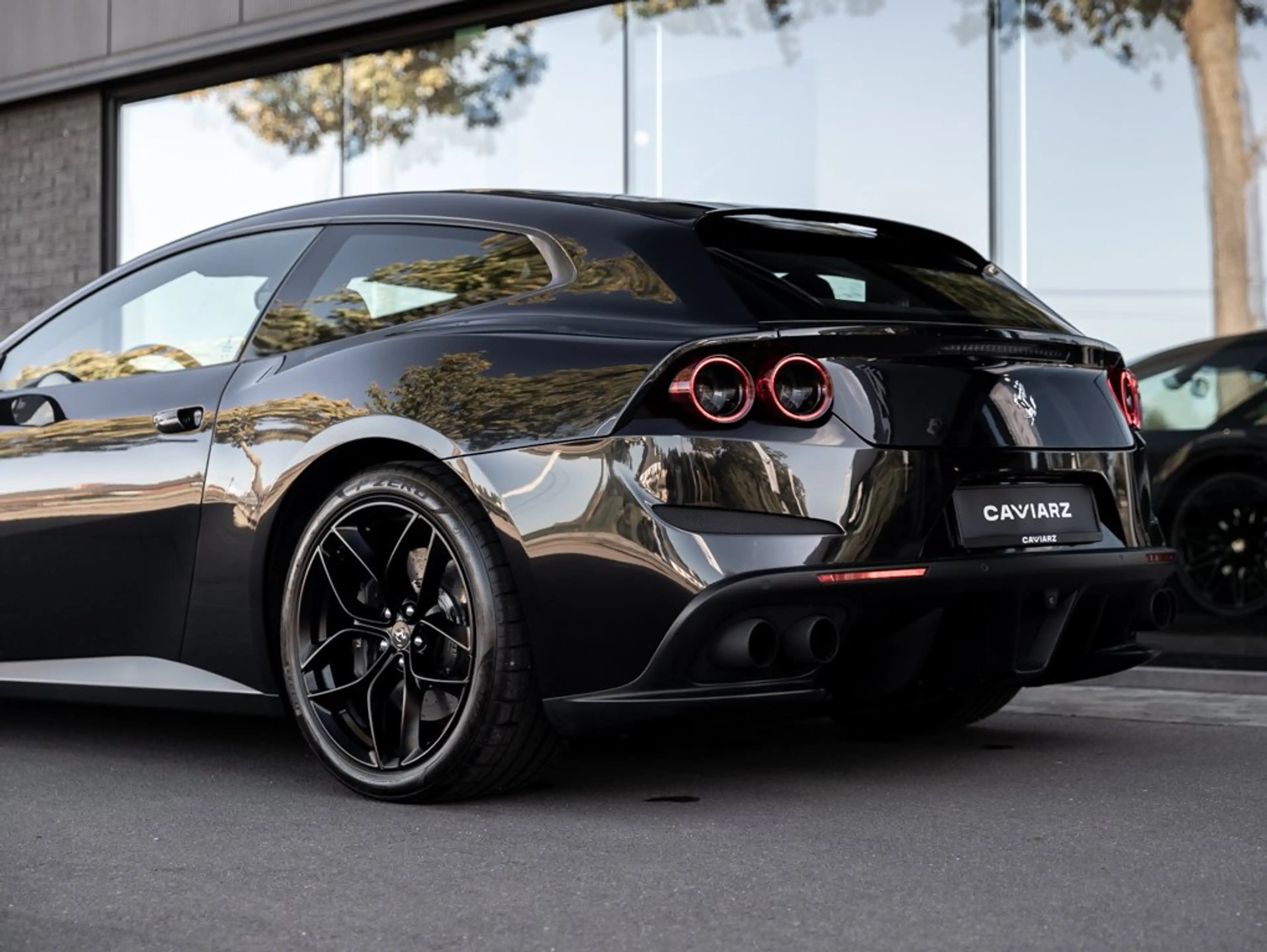 Ferrari GTC4 Lusso T  'ATELIER FERRARI'-CAR / FULL CARBON IN & OUT — photo 14