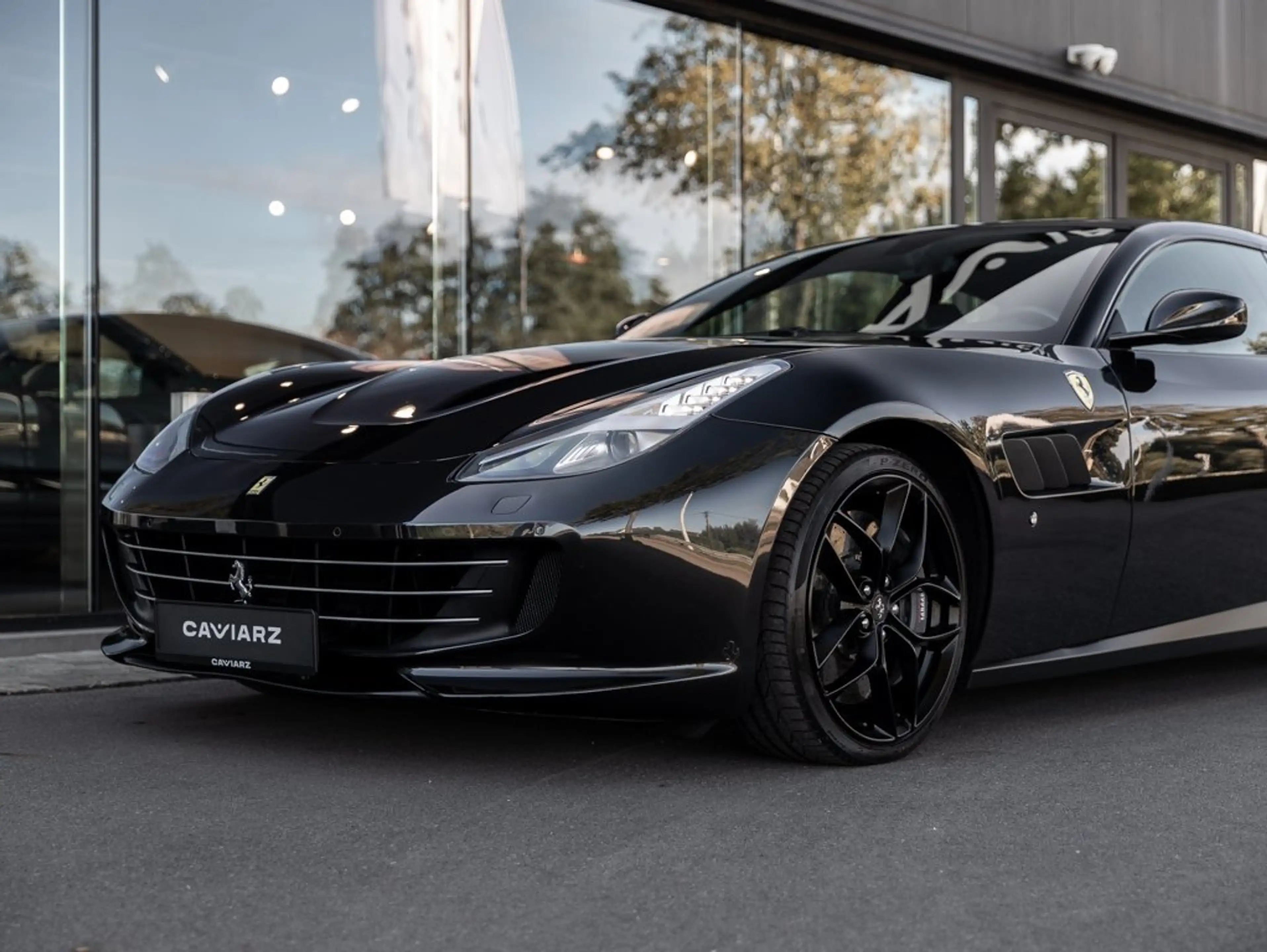 Ferrari GTC4 Lusso T  'ATELIER FERRARI'-CAR / FULL CARBON IN & OUT — photo 8