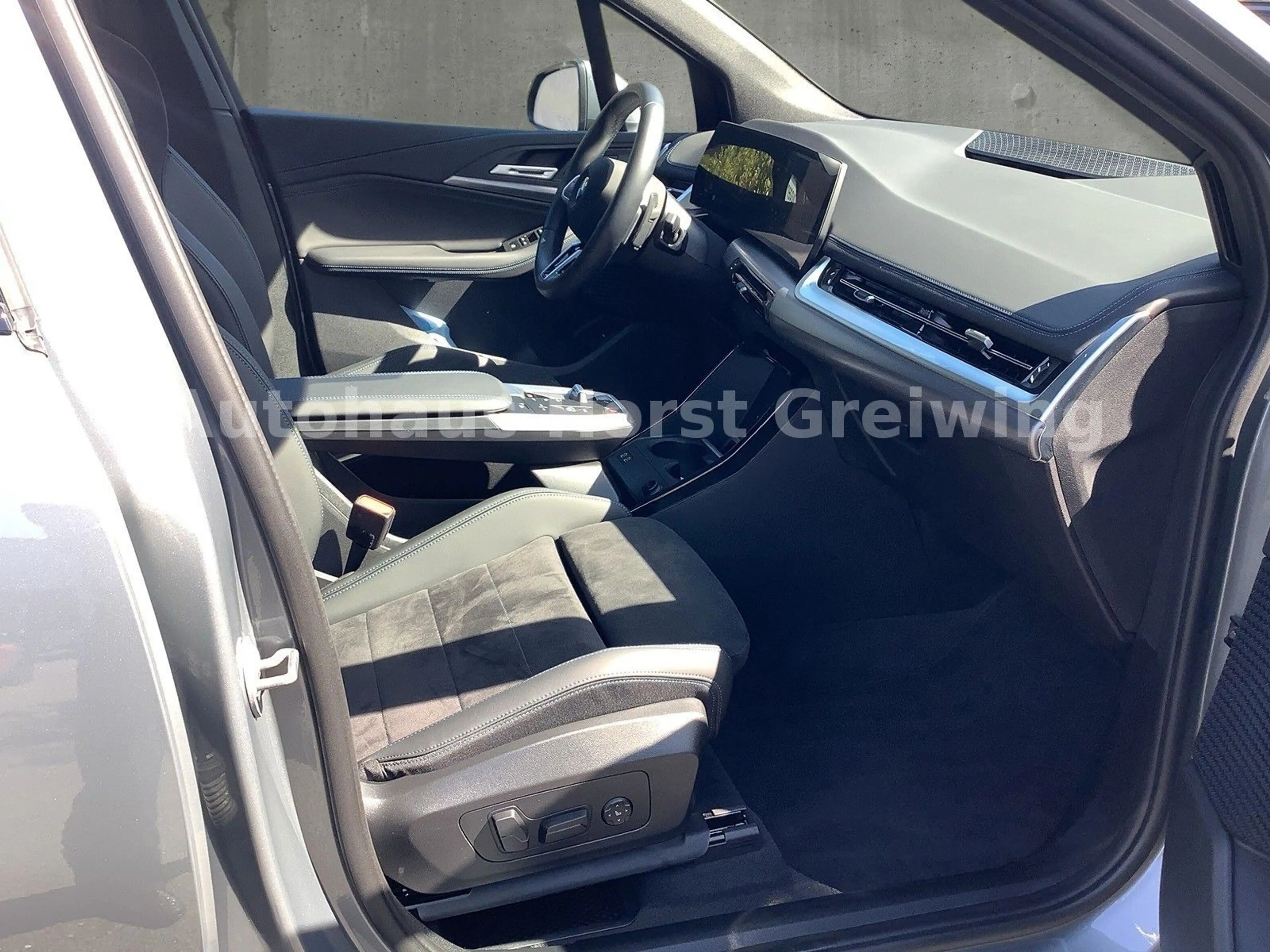 BMW 220 220i M-Sport,Panor.,AHK,Kamera,Ada.LED,DrivingA — photo 11