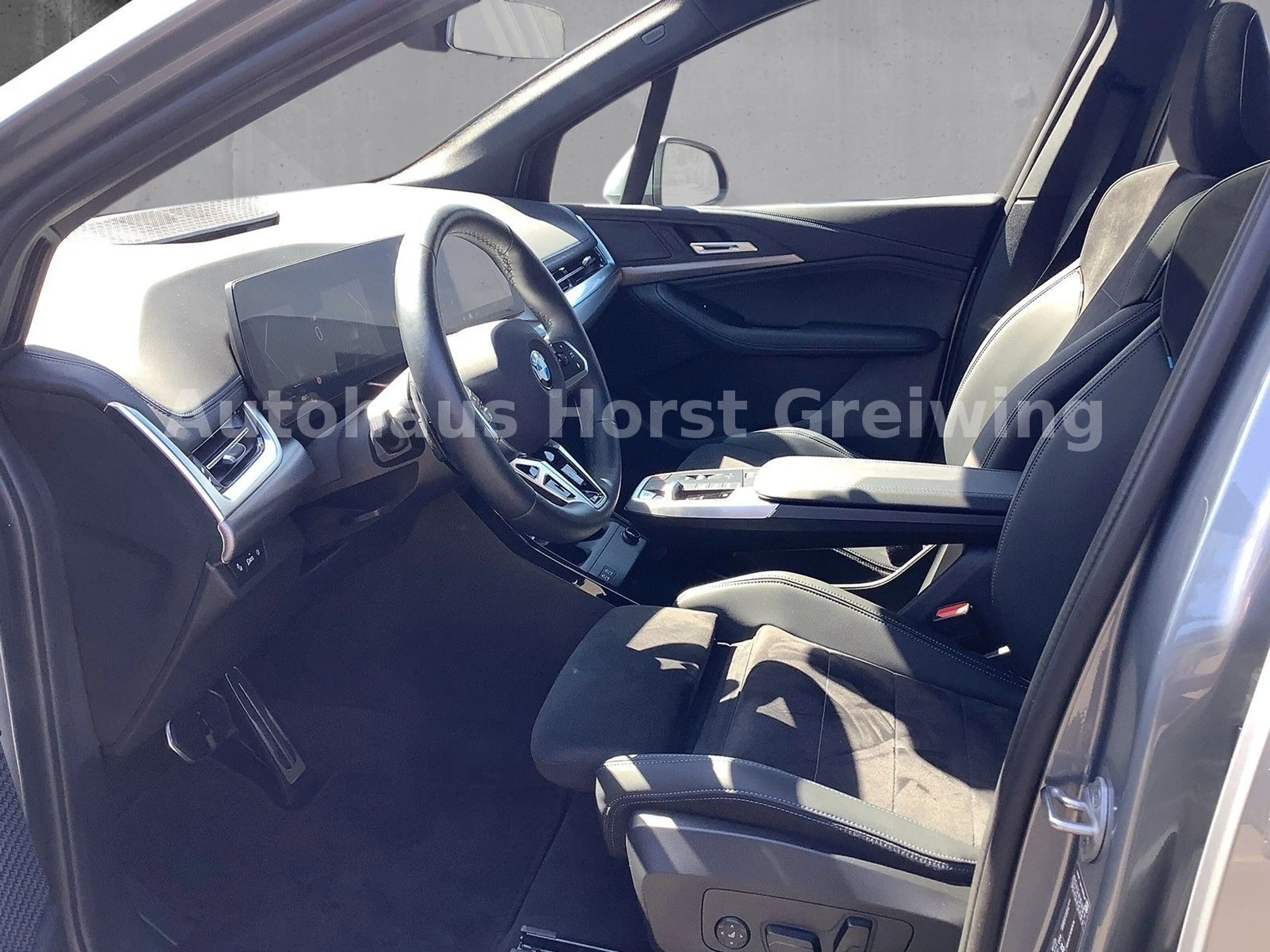 BMW 220 220i M-Sport,Panor.,AHK,Kamera,Ada.LED,DrivingA — photo 10