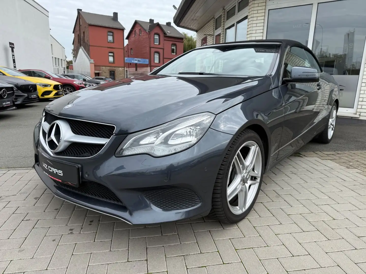 Mercedes-Benz E 250 Cabrio E 250 NAVI KLIMA BSD PDC HARMAN KARDON Gris - 1