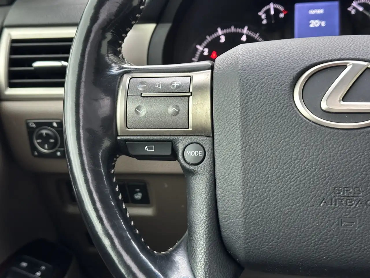 Lexus GX fotografie Lexus GX