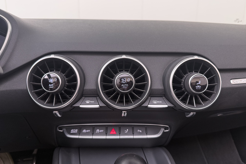 Audi TT Roadster 2.0 TFSI Aut. quattro S-Line Nekverwarmin — photo 24