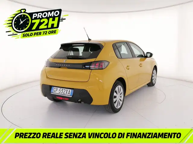 Peugeot 208 view 2