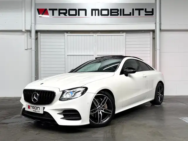 Mercedes-Benz E 200 Coupé AMG Line LED*PANO*NAVI*CARPLAY*LEDER*LIKENEW