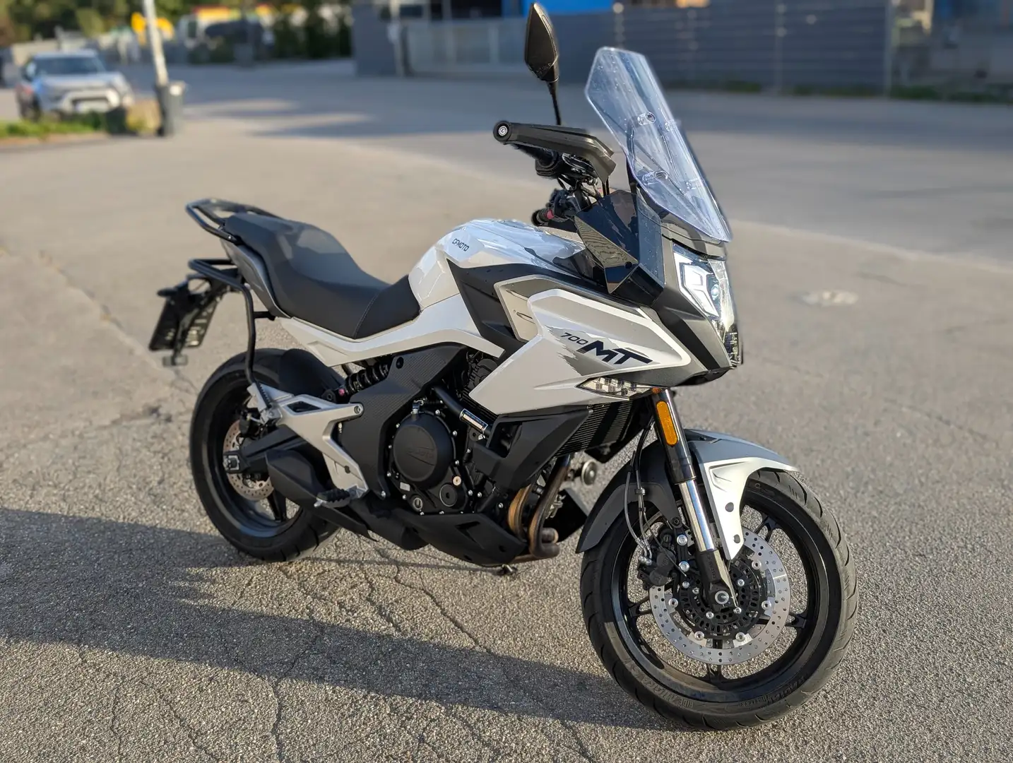 CFMOTO 700 MT Weiß - 2