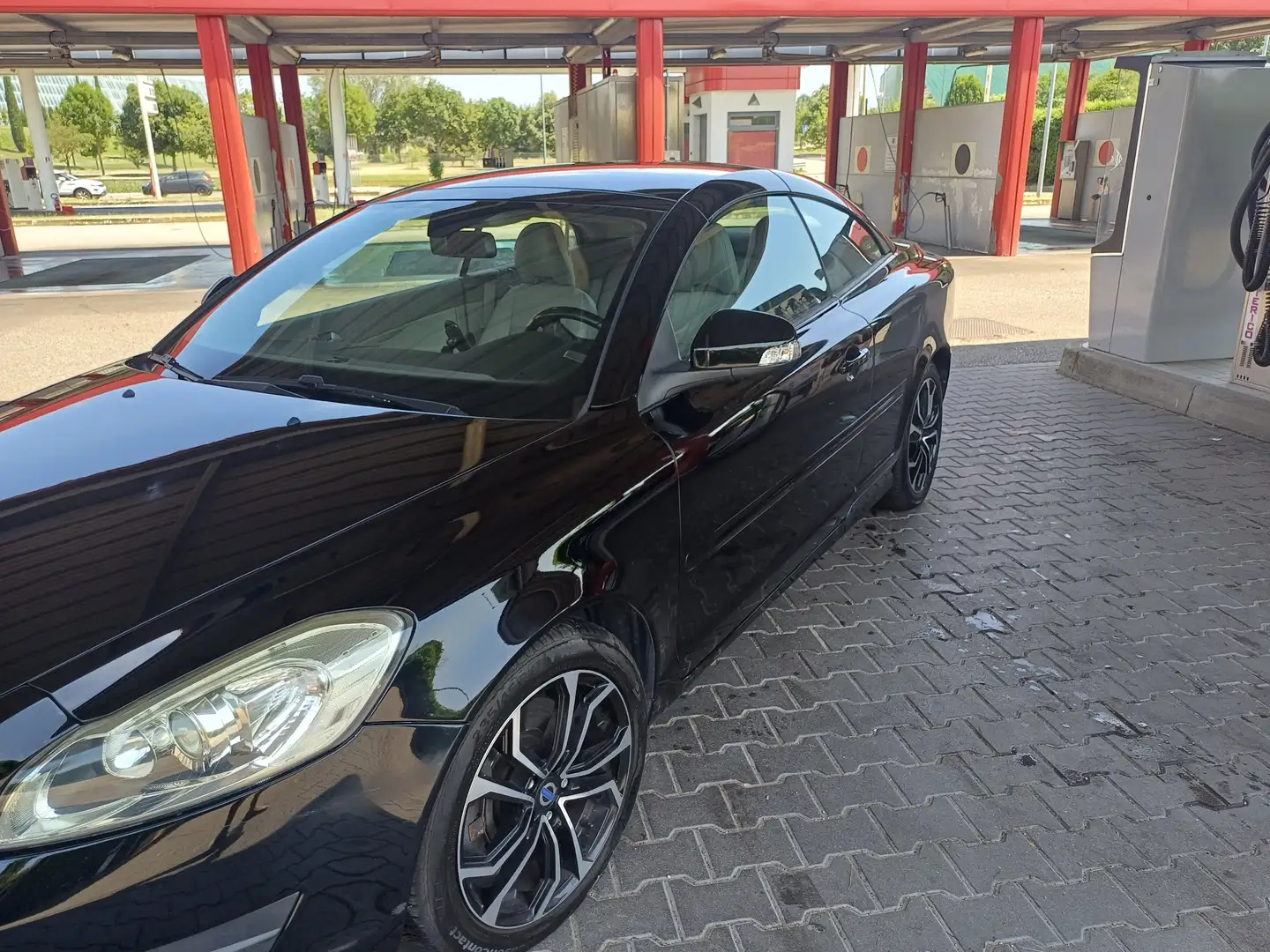 Volvo C70 C70 2.0 d3 Momentum 150cv Nero - 1