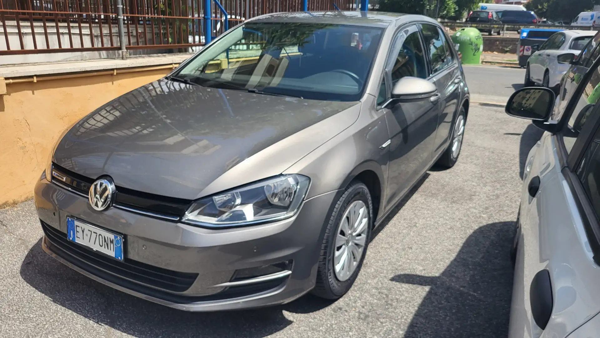 Volkswagen Golf Golf VII 2013 5p 1.4 tgi Comfortline Gris - 1