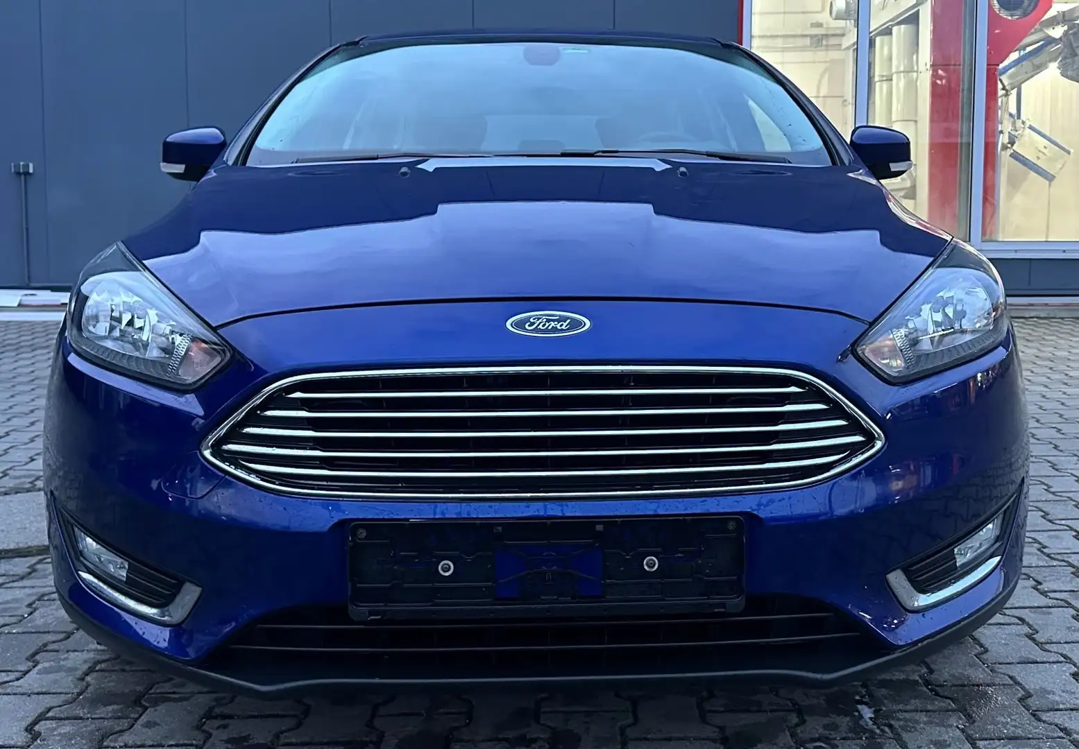 Ford Focus Turnier Titanium Temp. 1.5 Ecoboost Bleu - 2