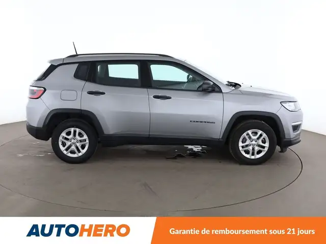 Jeep Compass view 7