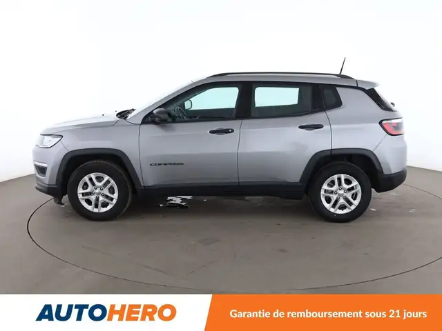Jeep Compass view 3