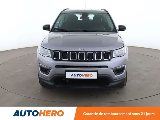 Jeep Compass view 9
