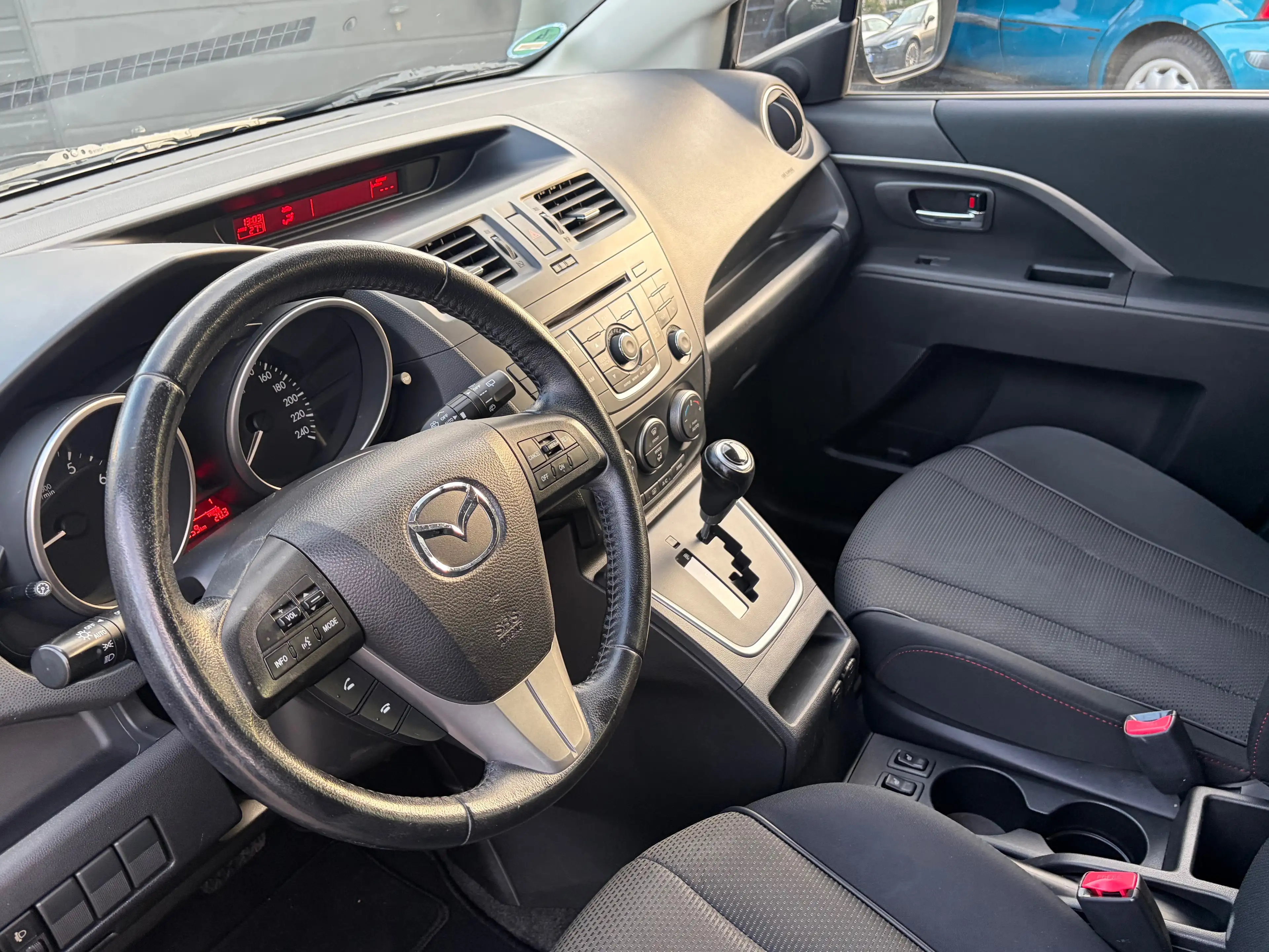 Mazda 5 Automatik*2.Hand*7.Sitze*SHZ*Temp.*AUX*USB*Klimaa. — photo 10